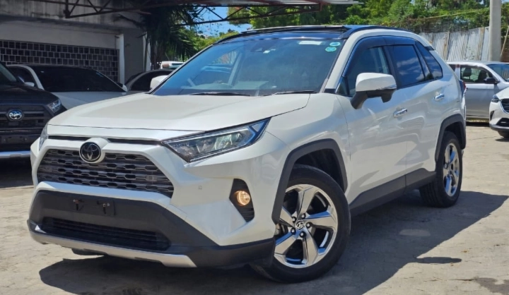 Toyota RAV4 2019 front
